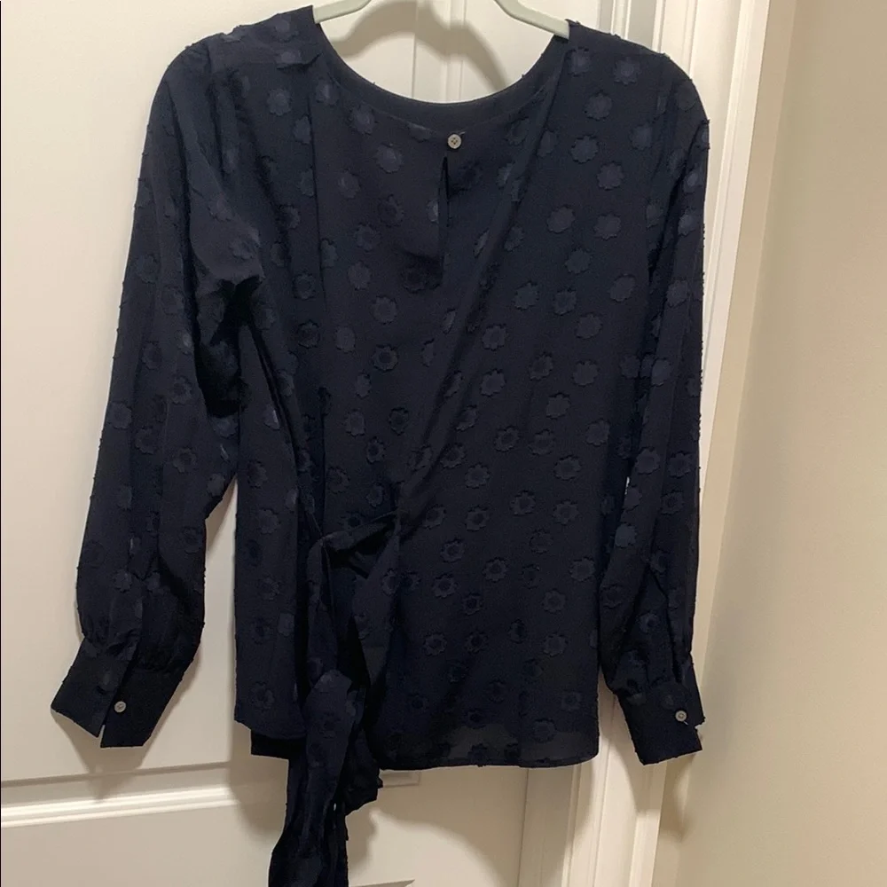 Elegant Navy Blue Women's Top - Picture 4 of 9